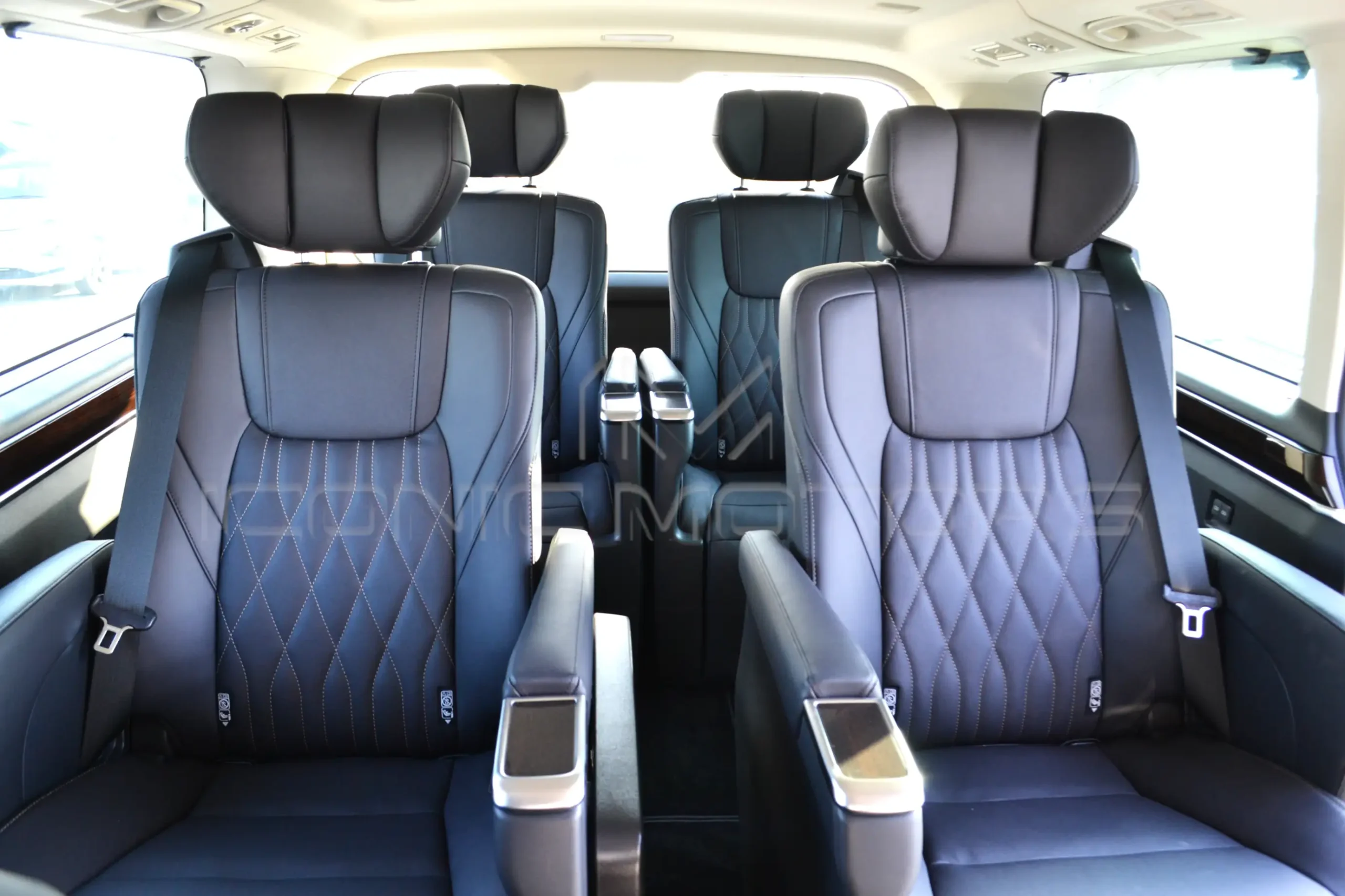 2026 TOYOTA GRANVIA 3.5L  A/T PREMIUM  26GRANP