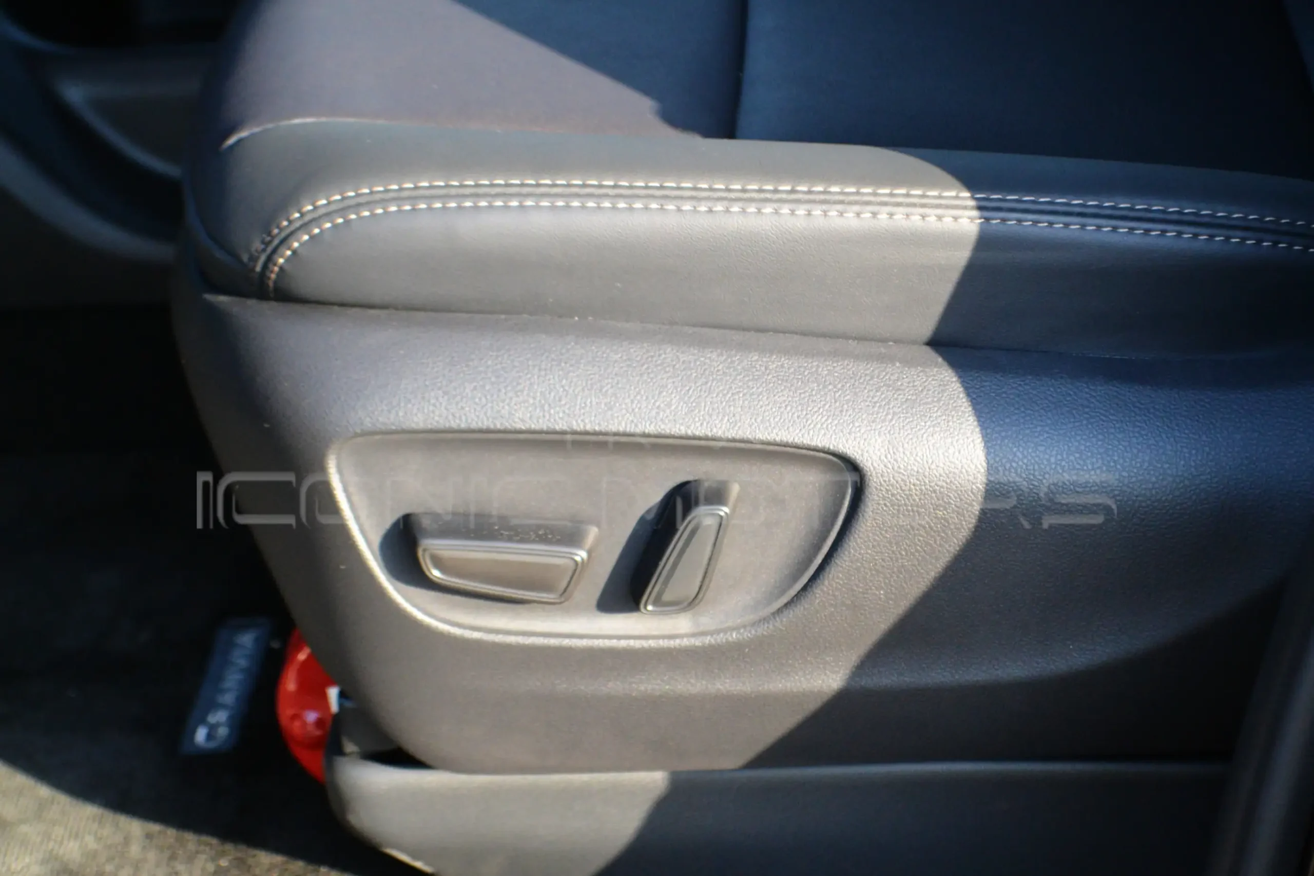 2026 TOYOTA GRANVIA 3.5L  A/T PREMIUM  26GRANP
